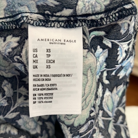 American Eagle Outfitters Blue Floral Top - Picture 5 of 7